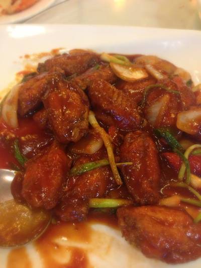 ไก่น้ำแดง ไรสักอย่าง 55++ ที่ ร้านอาหาร มดแดงอาหารไทย ไก่น้ำแดง ไรสักอย่าง 55++ ที่ ร้านอาหาร มดแดงอาหารไทย