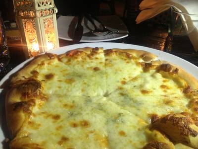 4cheese  ที่ ร้านอาหาร The Right Bank