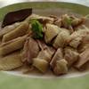 ไก่สับ จานกลาง ที่ ร้านอาหาร ข้าวมันไก่ บางบอน (ข้าวมันไก่กระทิงแดง)