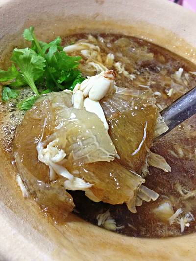 หูฉลามมมมม ที่ ร้านอาหาร เจ๊นา หูฉลาม