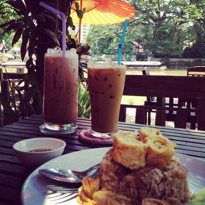 ข้าวผัดมะเมี๊ยะ (ข้าวผัดฮังเล) ที่ ร้านอาหาร กาแฟ มะเมี๊ยะ
