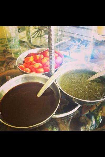 เครื่องเคียง  ที่ ร้านอาหาร Himali Cha Cha & Son สุขุมวิท 31