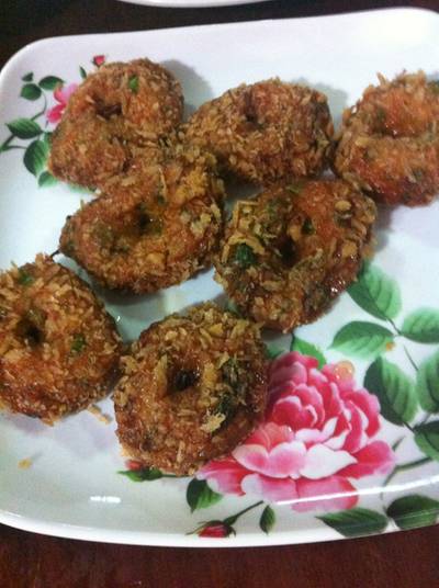ทอดมันกุ้ง ที่ ร้านอาหาร โรจน์ ซีฟู้ด ทอดมันกุ้ง ที่ ร้านอาหาร โรจน์ ซีฟู้ด