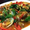 หอยลายผัดน้ำพริกเผา ที่ ร้านอาหาร กวงทะเลเผาและหูฉลาม สาขา 2