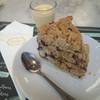 Blueberry Crumble ที่ ร้านอาหาร Audrey Cafe & Bistro ทองหล่อ
