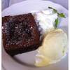 บราวนี่เพิ่มไอศกรีมวนิลา ที่ ร้านอาหาร Audrey Cafe & Bistro ทองหล่อ