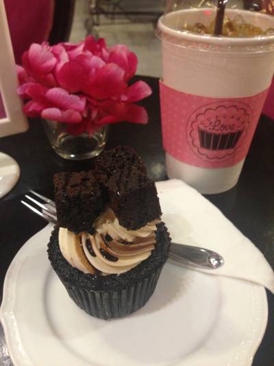 เหอะๆ กินหวานๆ ก่อนดูหนังขื่นขม ที่ ร้านอาหาร Cupcake Love Central World