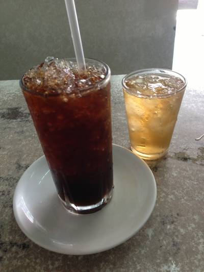 ร้านอาหาร ออน ล๊อก หยุ่น