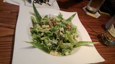 Salad Ceasar ที่ ร้านอาหาร Beer Capital Bangkok