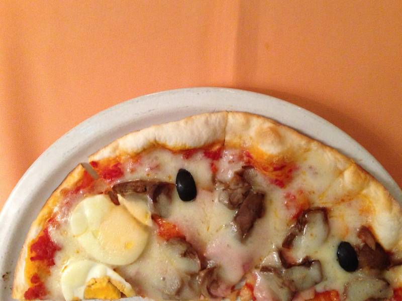 Pizza 4 Seasons ที่ ร้านอาหาร ปันปัน