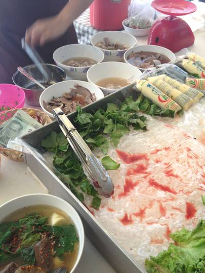 ร้านอาหาร เกาเหลาเลือดหมู คุณจ๋า Sermit Tower ร้านอาหาร เกาเหลาเลือดหมู คุณจ๋า Sermit Tower