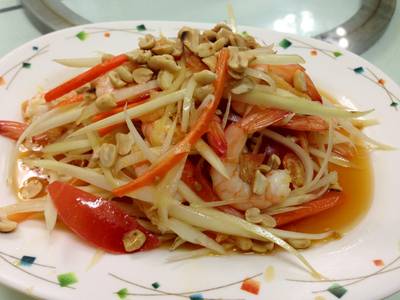 ส้มตำกุ้งสด ที่ ร้านอาหาร ครัวเจ๊ง้อ สี่พระยา ส้มตำกุ้งสด ที่ ร้านอาหาร ครัวเจ๊ง้อ สี่พระยา