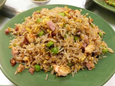 ร้านอาหาร ครัวเจ๊ง้อ สี่พระยา