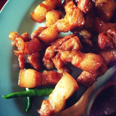 หมูคั่วพริกเกลือ ที่ ร้านอาหาร หมอมูดง หมูคั่วพริกเกลือ ที่ ร้านอาหาร หมอมูดง