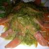 ยำแซลมอนวาซาบิ ไม่ผ่านนะจานนี้ ที่ ร้านอาหาร In The Box Bar Station