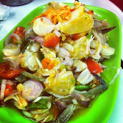 ยำปูม้า ที่ ร้านอาหาร “Hai” ส้มตำคอนแวนต์ ยำปูม้า ที่ ร้านอาหาร “Hai” ส้มตำคอนแวนต์