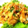 ก๋วยเตี๋ยวคั่วไก่ แปลกๆบอกไม่ถูก ที่ ร้านอาหาร Midtown