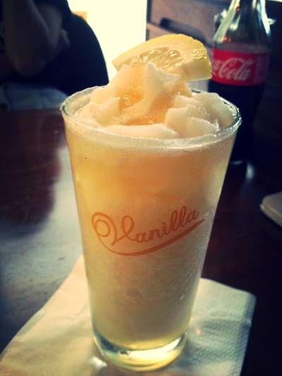 ฮันนี่เลมอนฟรอส ที่ ร้านอาหาร Vanilla Garden