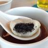 บัวลอยน้ำขิง แป้งหนาเกินไปเยอะ ควรสั่งสาคูแคนตาลูปมากกว่า ที่ ร้านอาหาร Ming Xing Chinese Restaurant
