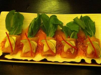 แซลมอลแซ่ป ที่ ร้านอาหาร The Right Bank