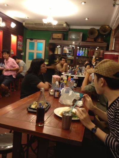 ร้านอาหาร เหล่ากุ้ย บะหมี่อัศวิน
