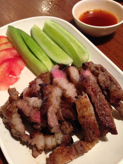เสือร้องไห้ อร่อยเช่นกันสำหรับคนชอบเนื้อติดมัน ที่ ร้านอาหาร ยอดลาบเป็ดอุดร พระราม 9