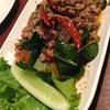 ลาบเป็ด (แอบฉกไปเล็กน้อยก่อนถ่าย) ที่ ร้านอาหาร ยอดลาบเป็ดอุดร พระราม 9