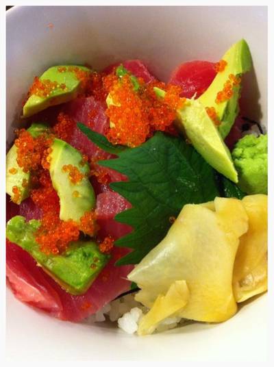 ข้าวหน้าปลาดิบ ที่ ร้านอาหาร Fumi Japanese Cuisine สยามพารากอน