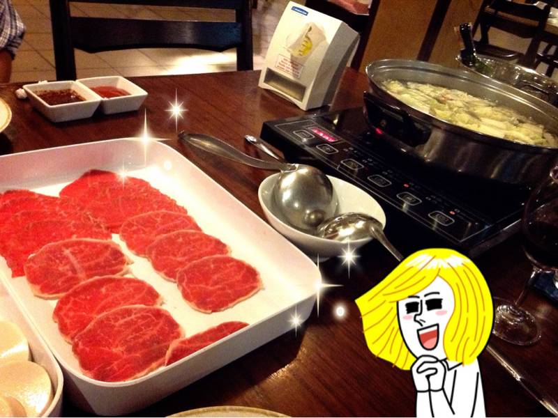 ชาบูเนื้อโพนยางคำ ที่ ร้านอาหาร โรงแรมดุสิตสกล