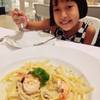 เฟ็ตตูชินี่ครีมกุ้ง ที่ ร้านอาหาร Greyhound Café ดิเอ็มโพเรี่ยม