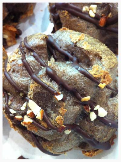 Almond Choc ที่ ร้านอาหาร Beard Papa's Paragon