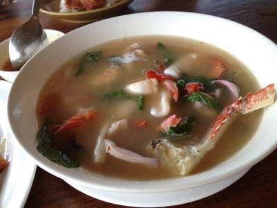 ร้านอาหาร ต้นน้ำ บางปะอิน