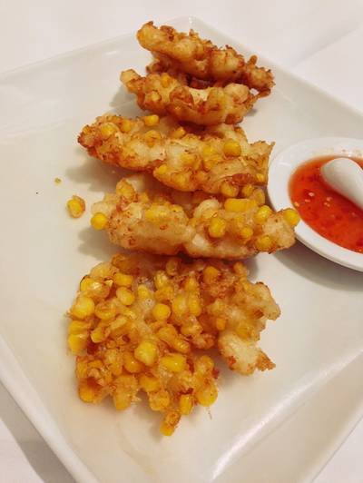 ข้าวโพดทอดเนื้อปู ที่ ร้านอาหาร Greyhound Café ดิเอ็มโพเรี่ยม ข้าวโพดทอดเนื้อปู ที่ ร้านอาหาร Greyhound Café ดิเอ็มโพเรี่ยม