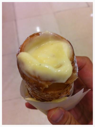 Cornet ที่ ร้านอาหาร Beard Papa's Paragon