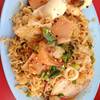ลาบมาม่า ที่ ร้านอาหาร ส้มตำถนนตก