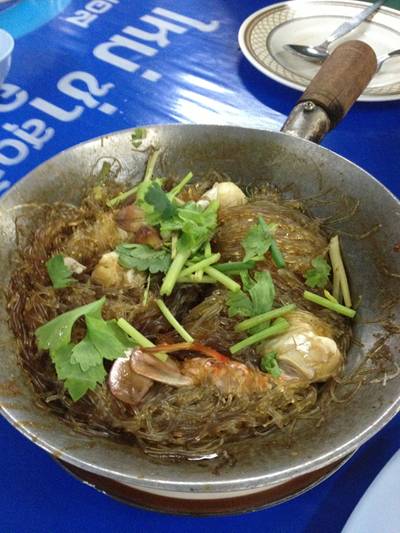 กรรเชียงปูอบวุ้นเส้น ที่ ร้านอาหาร อุดมโภชนา