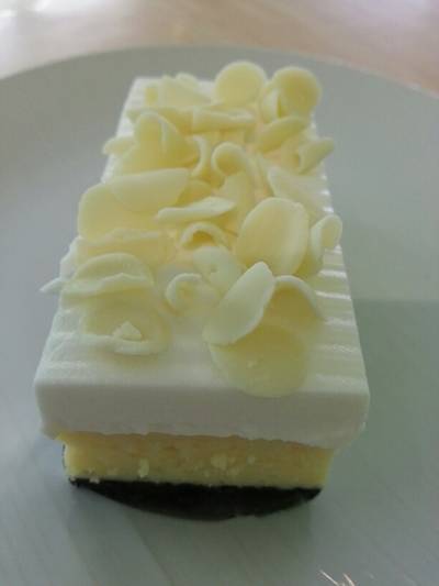 NEW!!! White Chocolate Chessecake  by Fresh&Taste {^_^} ที่ ร้านอาหาร Fresh & Taste