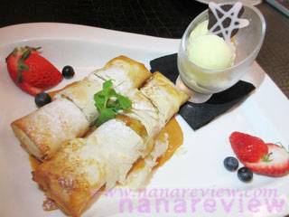Crispy Banana Caramel ที่ ร้านอาหาร The Bar & The Restaurant
