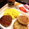 Big Breakfast Set ที่ ร้านอาหาร McDonald's สาธรธานี