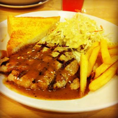 ร้านอาหาร Eat Am Are