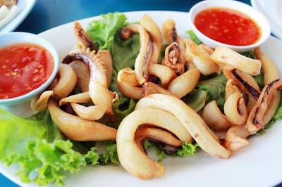 ร้านอาหาร แสงไทย ซีฟู้ด