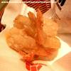 ทานเคียงกับกุ้งทอดเนื้อเด้งๆร้อนๆ อร่อยสุดยอด	 ที่ ร้านอาหาร Mos Burger Siam Paragon