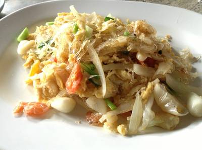 ผัดวุ้นเส้นกระเทียมดอง ที่ ร้านอาหาร เส่ย