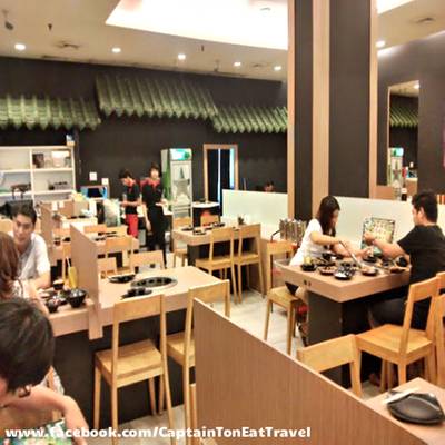 บรรยากาศภายในร้านครับ ที่ ร้านอาหาร Sumi Sumi Fashion Island