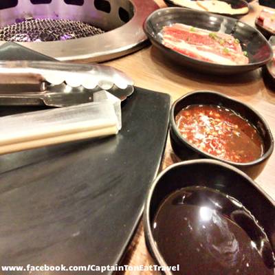 อุปกรณ์พร้อม ที่ ร้านอาหาร Sumi Sumi Fashion Island