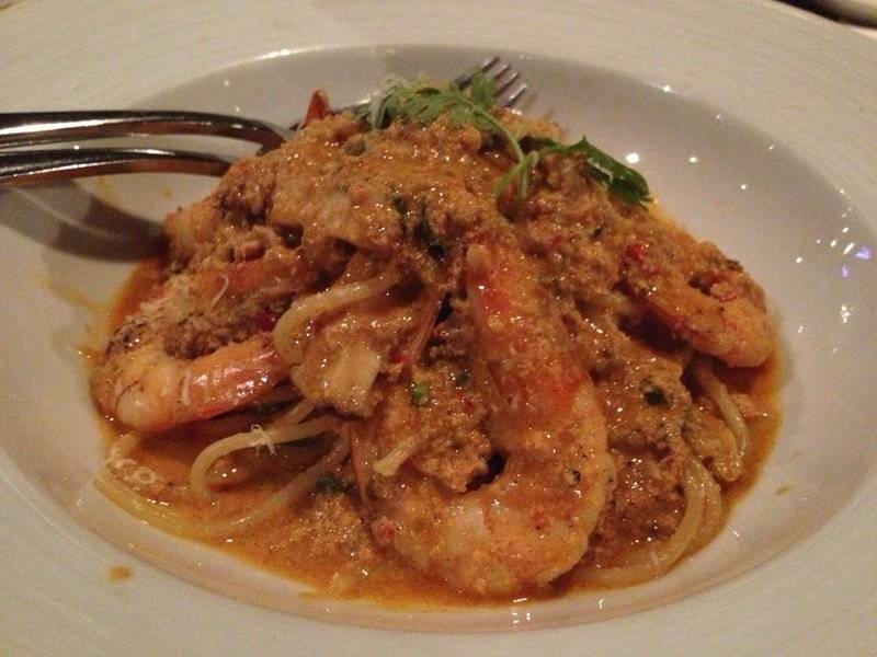 สปาเก็ตตี้ซอสต้มยำมันกุ้ง ที่ ร้านอาหาร Flow Restaurant & Bar