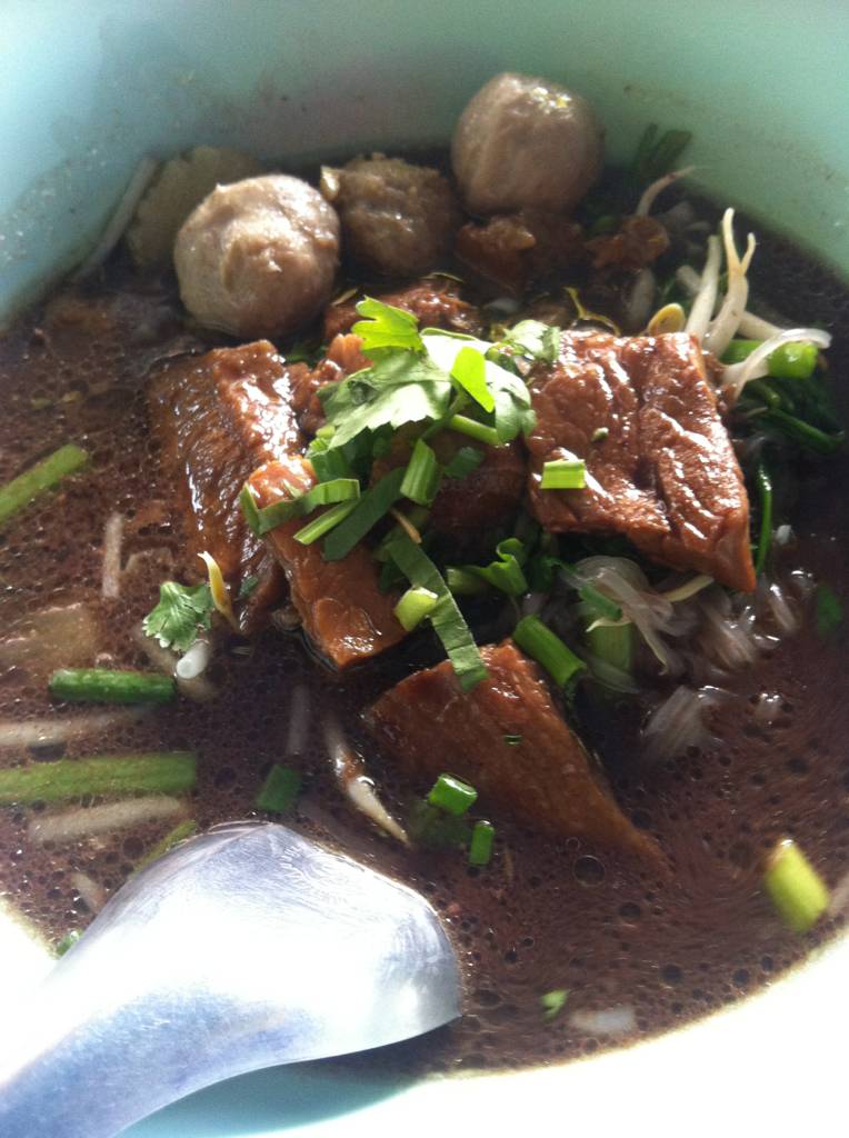 ร้านอาหาร โกเด้ง ปากน้ำ