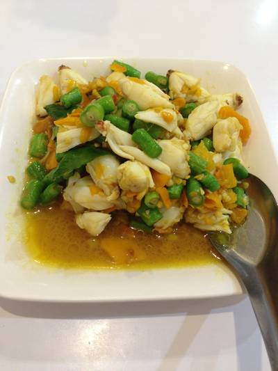 เนื้อปูผัดพริกเหลือง ที่ ร้านอาหาร ครัวอัปษร สาขา 2 (เสาชิงช้า)