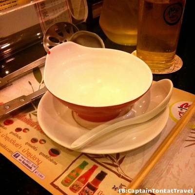 อุปกรณ์การทานพร้อม ที่ ร้านอาหาร นีโอสุกี้ เซ็นเตอร์วัน