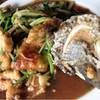 ปลากะพงผัดคึ่นช่าย ที่ ร้านอาหาร ไอยราซีฟู้ด (เกาะช้าง)
